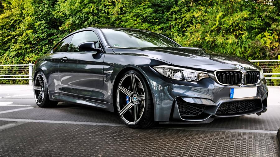  BMW M4 Coupe by mbDESIGN 2014 года  (фото 3 из 5)
